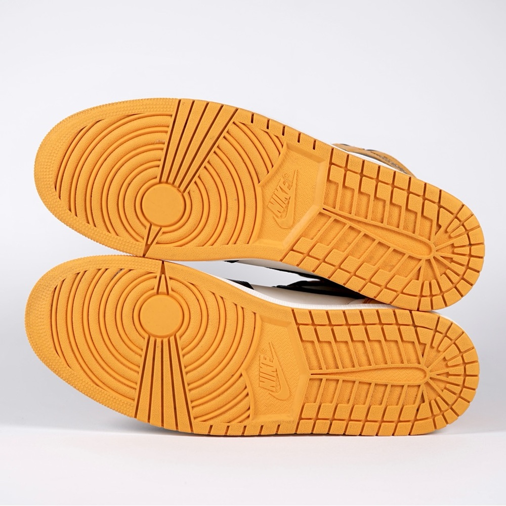 Air Jordan 1 “Taxi’s“ Retro High OG Yellow Toe  Mens Size 13 - Picture 6 of 9